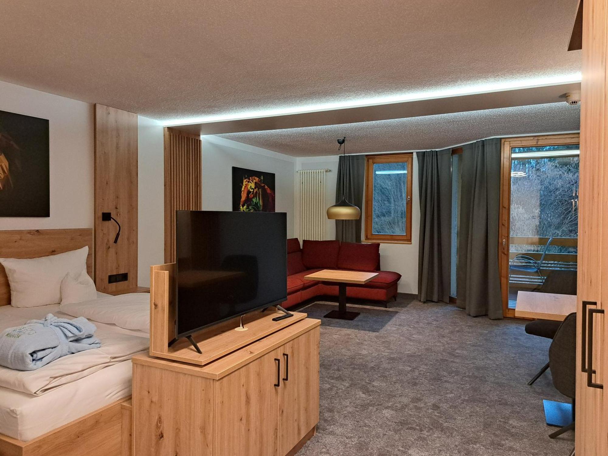 Hotel Und Appartementhof Waldeck บาดฟึสซิง ภายนอก รูปภาพ