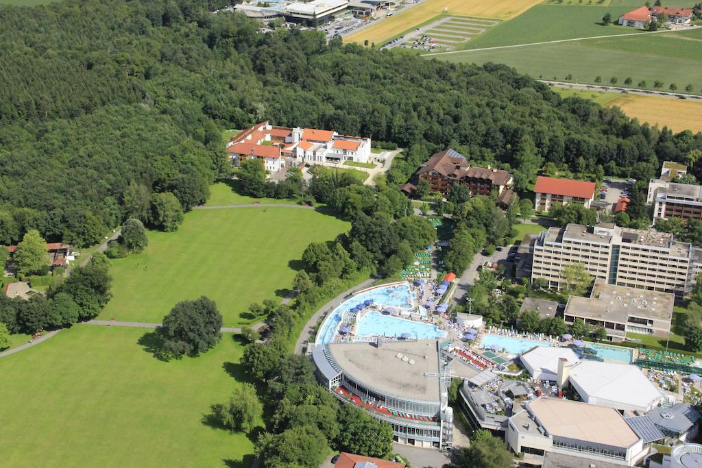 Hotel Und Appartementhof Waldeck บาดฟึสซิง ภายนอก รูปภาพ