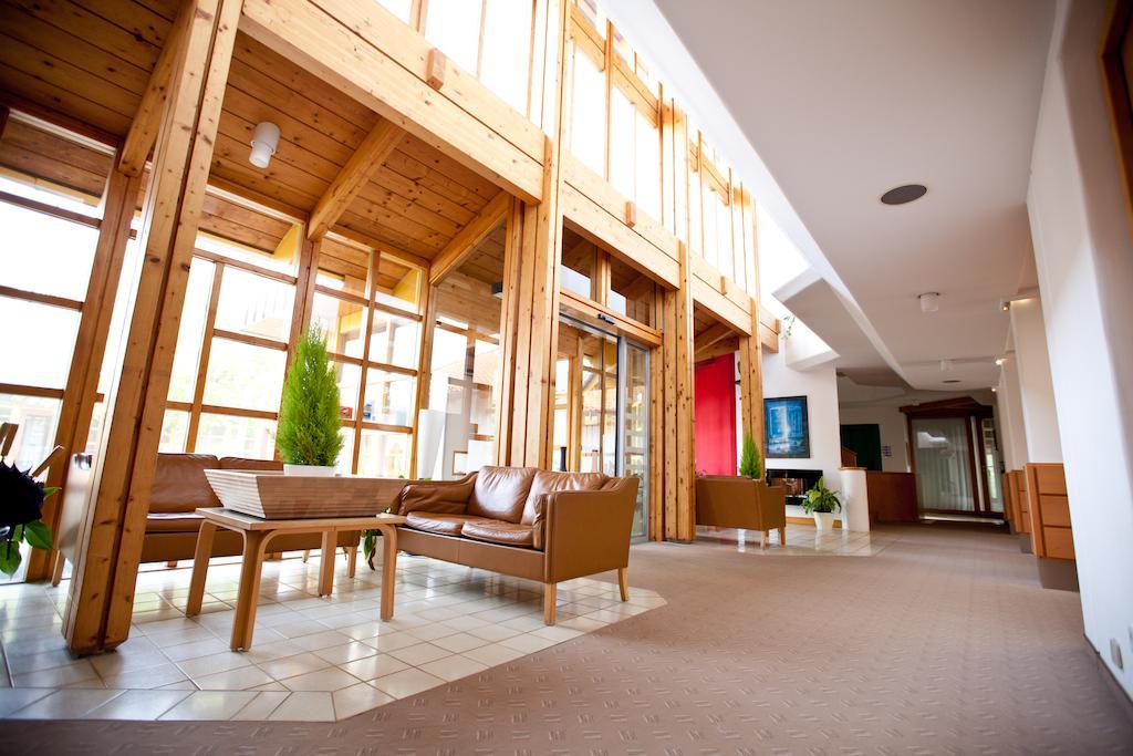 Hotel Und Appartementhof Waldeck บาดฟึสซิง ภายนอก รูปภาพ